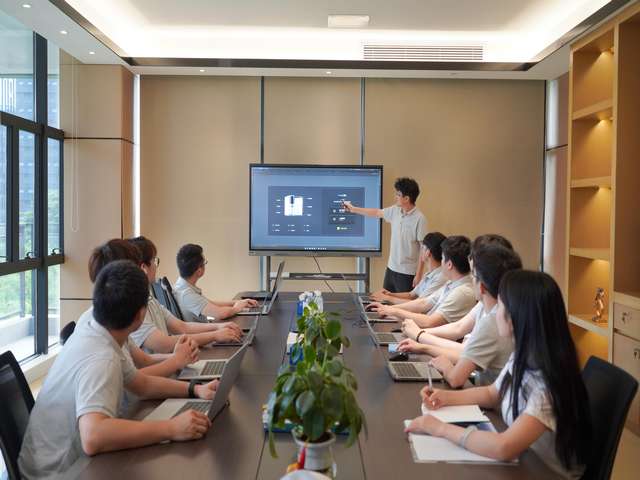 双螺杆式二手风冷热泵热水机组工厂